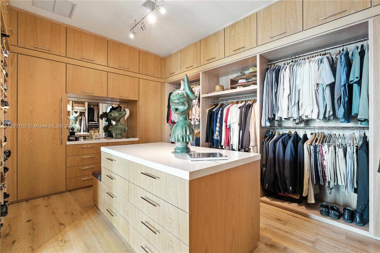 Small Image of 2675 SOUTH BAYSHORE DR #1601S, Miami Number 27