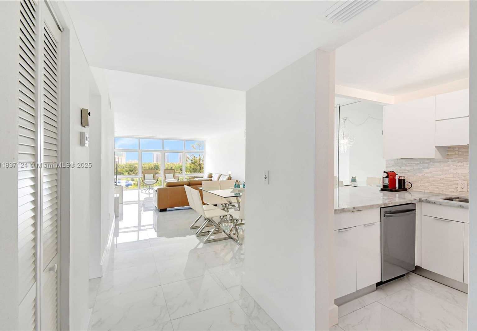 Small Image of 20100 WEST COUNTRY CLUB DR #1005, Aventura Number 9