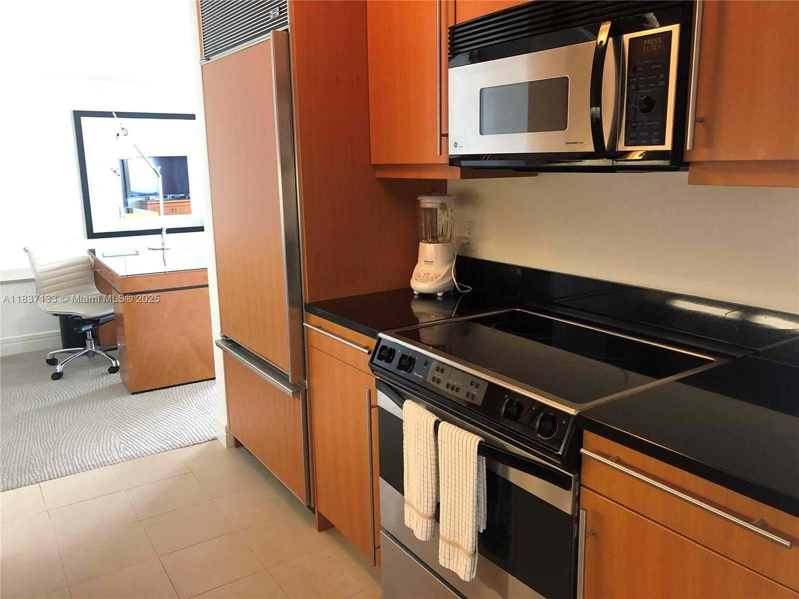 Small Image of 1435 BRICKELL AVE #3106, Miami Number 12