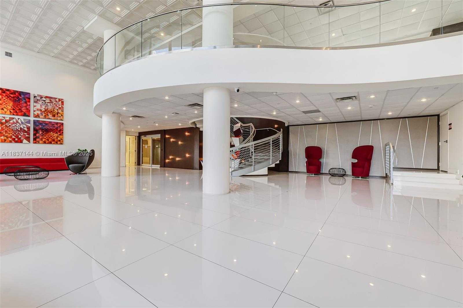 Small Image of 5701 COLLINS AVE #1611, Miami Beach Number 36