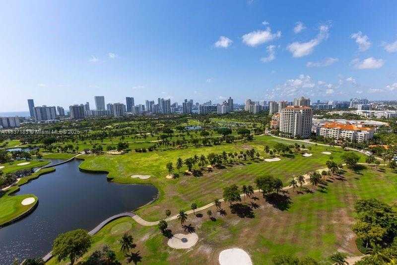 Small Image of 20379 WEST COUNTRY CLUB DR #2636, Aventura Number 16