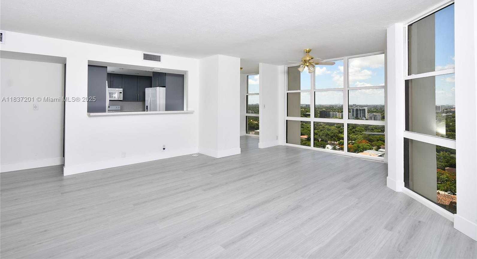 Small Image of 1901 BRICKELL AVE #B2209, Miami Number 6