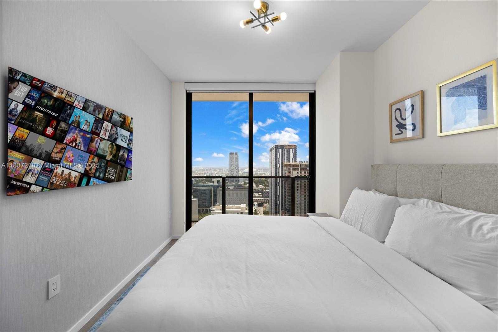 Small Image of 398 NORTH EAST 5TH ST #3219, Miami Number 17