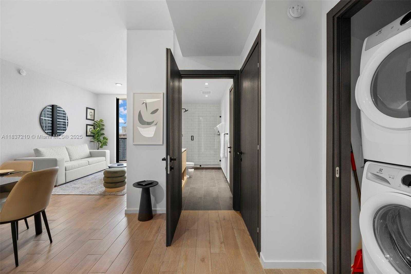 Small Image of 398 NORTH EAST 5TH ST #3219, Miami Number 24
