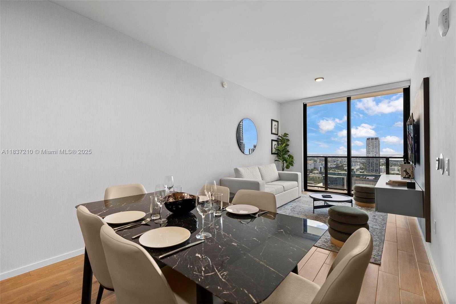 Small Image of 398 NORTH EAST 5TH ST #3219, Miami Number 4