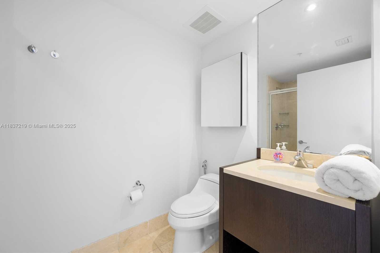 Small Image of 18201 COLLINS AVE #1006, Sunny Isles Beach Number 20