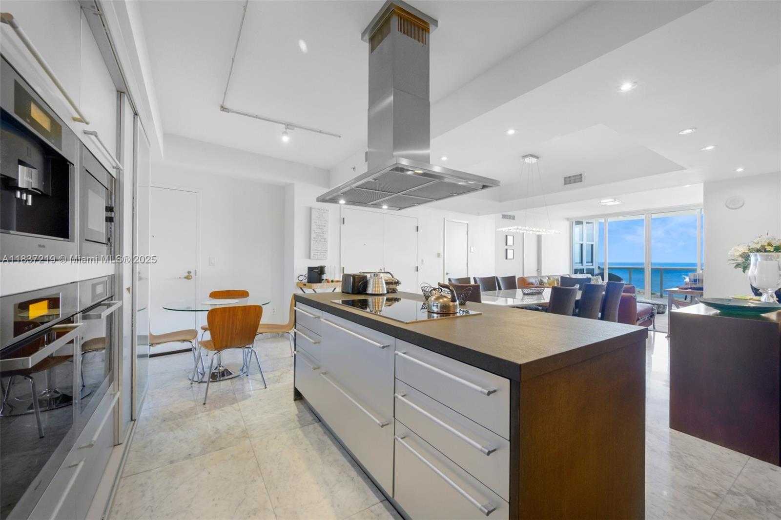 Small Image of 18201 COLLINS AVE #1006, Sunny Isles Beach Number 6