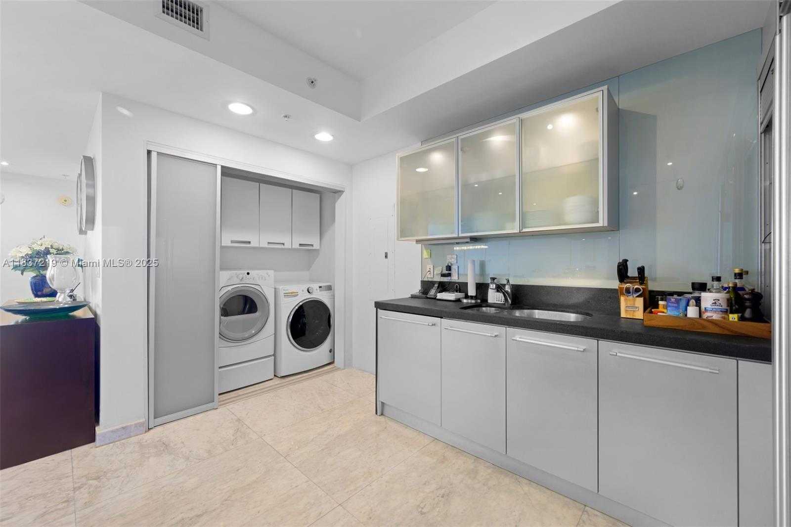 Small Image of 18201 COLLINS AVE #1006, Sunny Isles Beach Number 8
