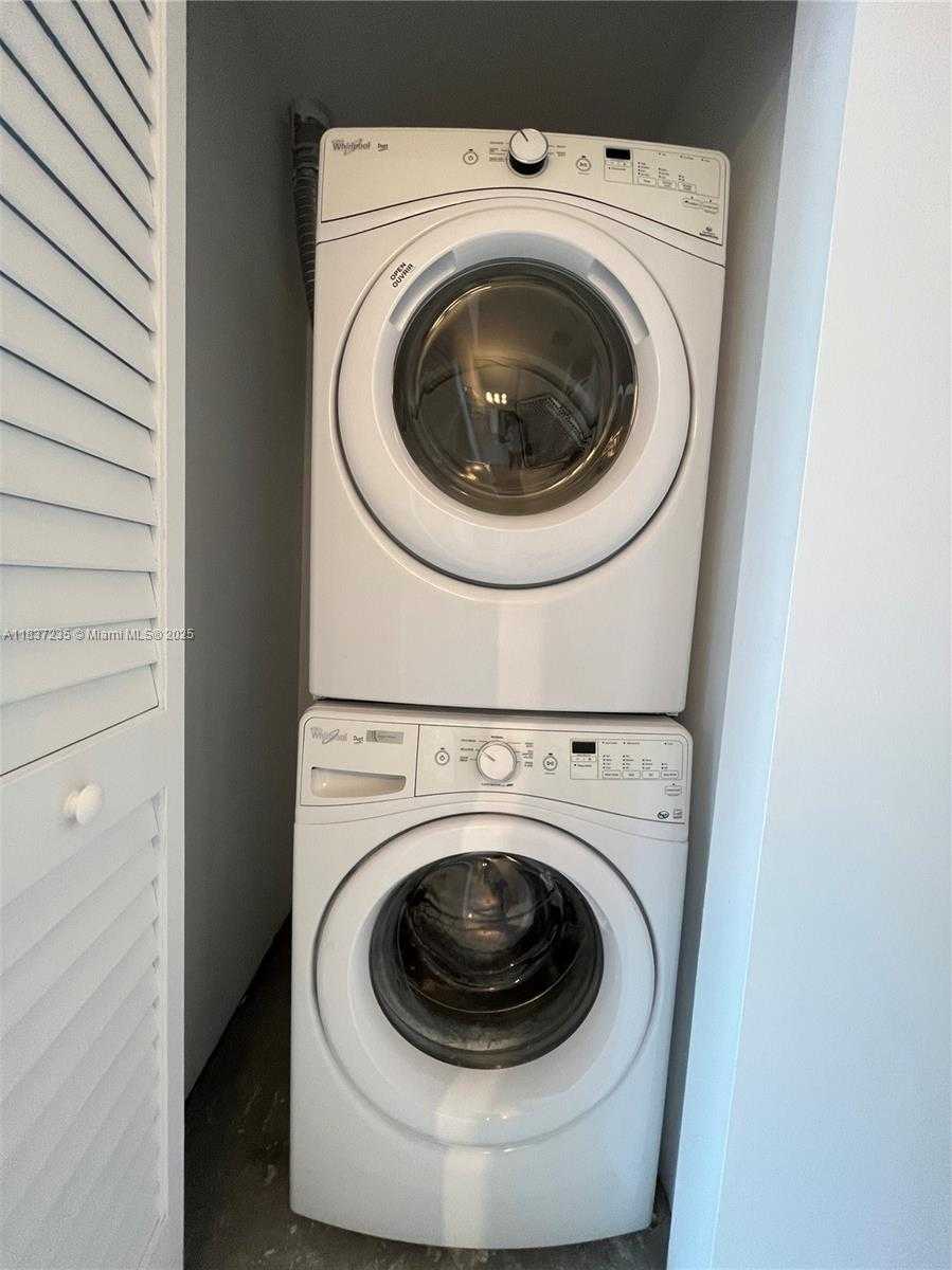Imagen de Pequeño Objeto