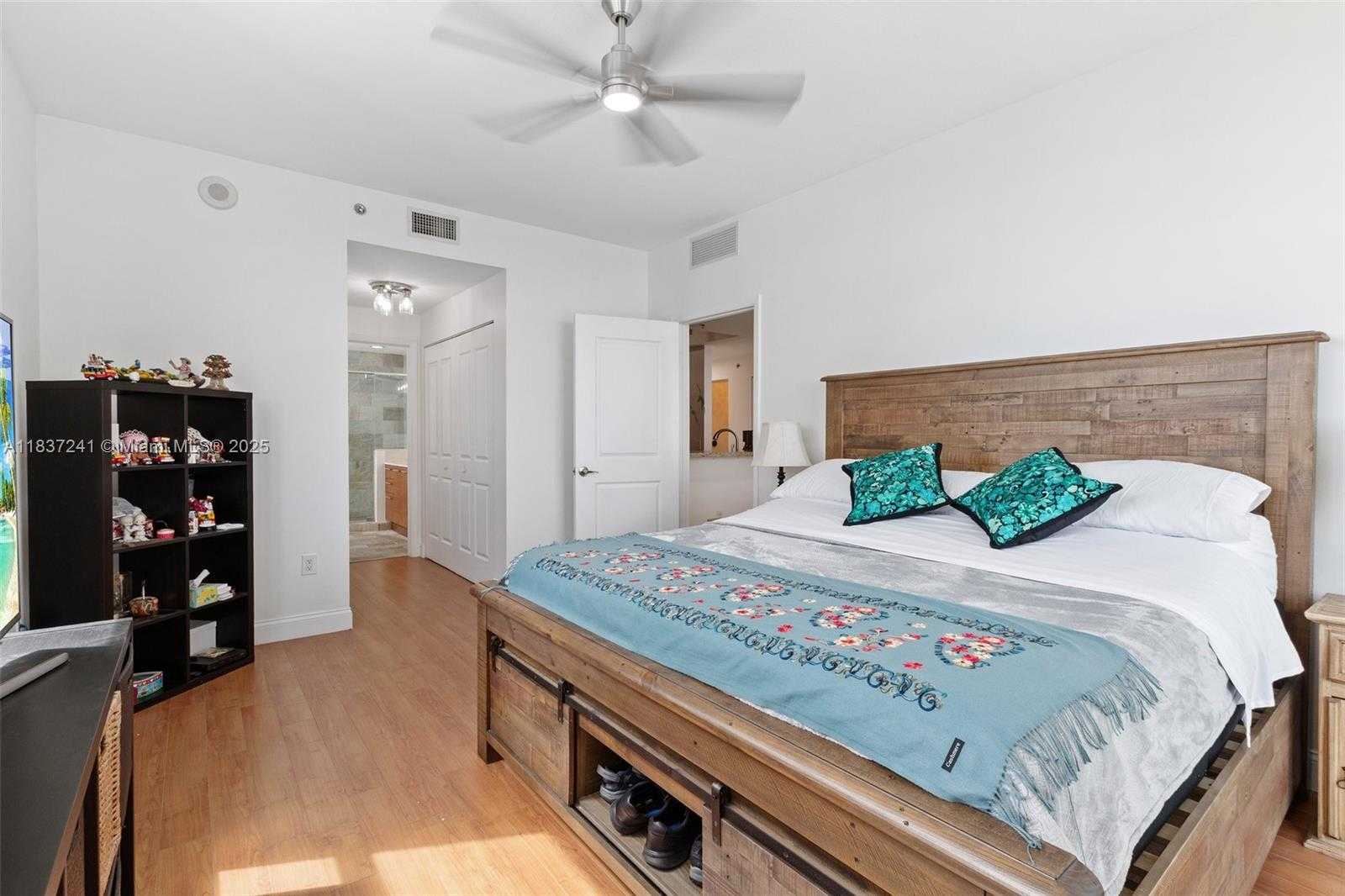 Small Image of 2681 NORTH FLAMINGO RD #2508S, Sunrise Number 11