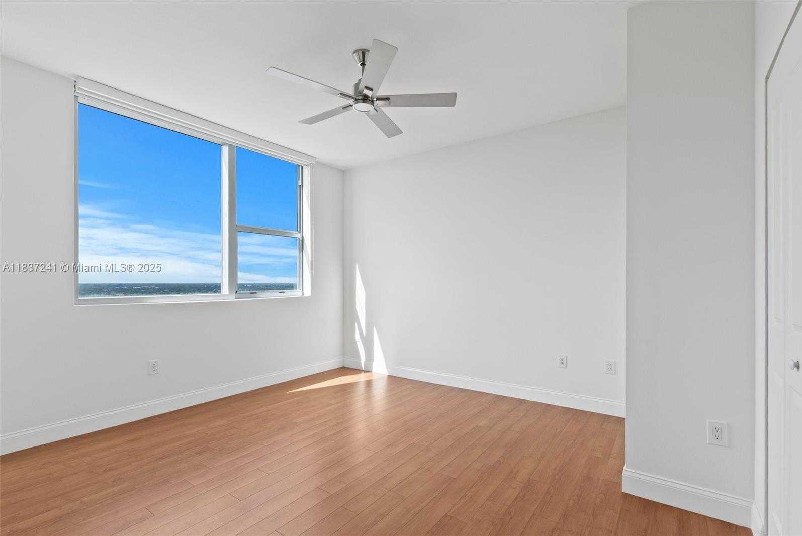 Small Image of 2681 NORTH FLAMINGO RD #2508S, Sunrise Number 15