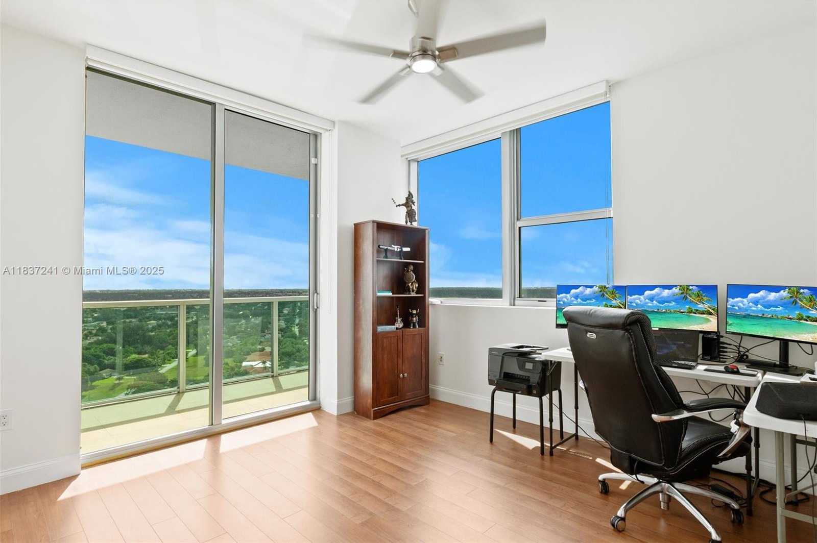 Small Image of 2681 NORTH FLAMINGO RD #2508S, Sunrise Number 17