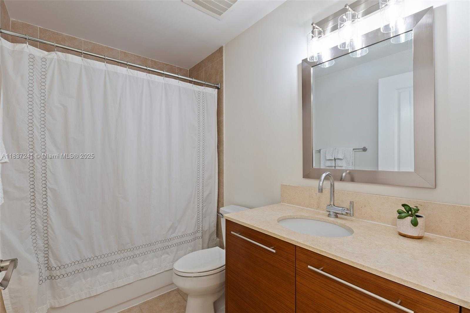 Small Image of 2681 NORTH FLAMINGO RD #2508S, Sunrise Number 18
