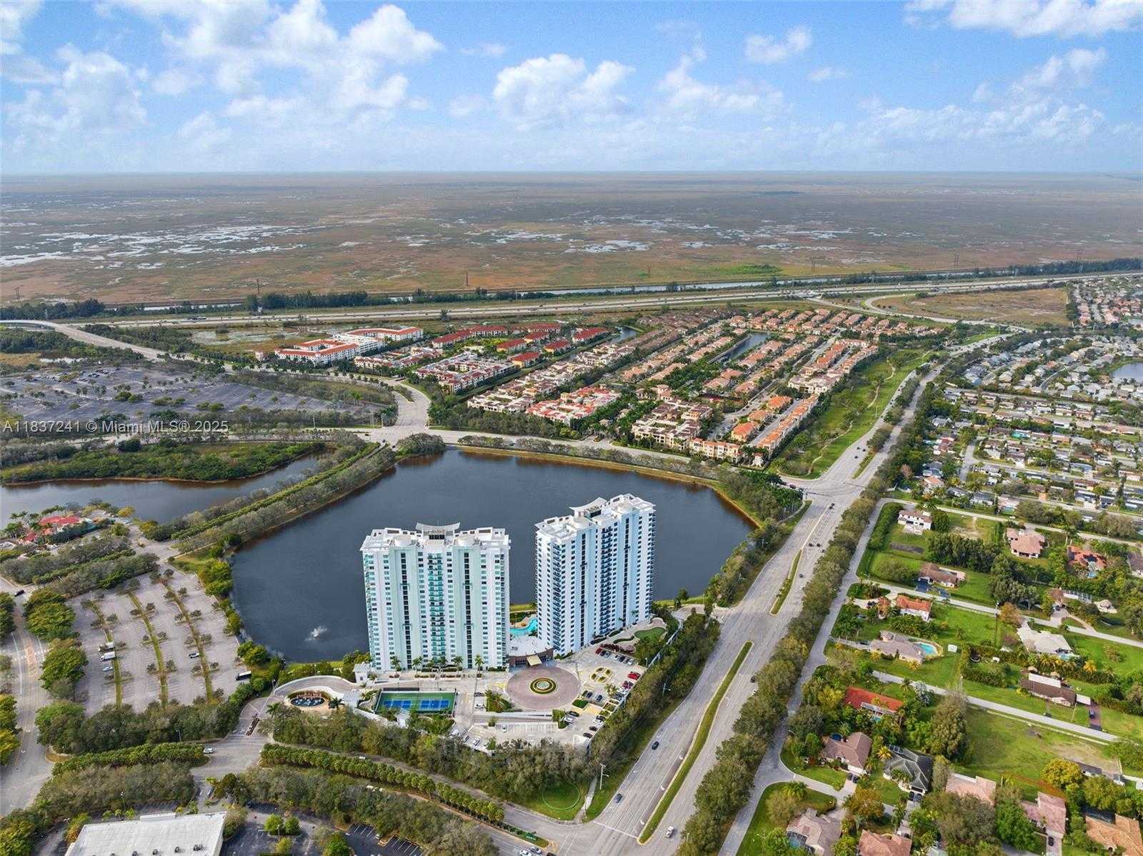 Small Image of 2681 NORTH FLAMINGO RD #2508S, Sunrise Number 25