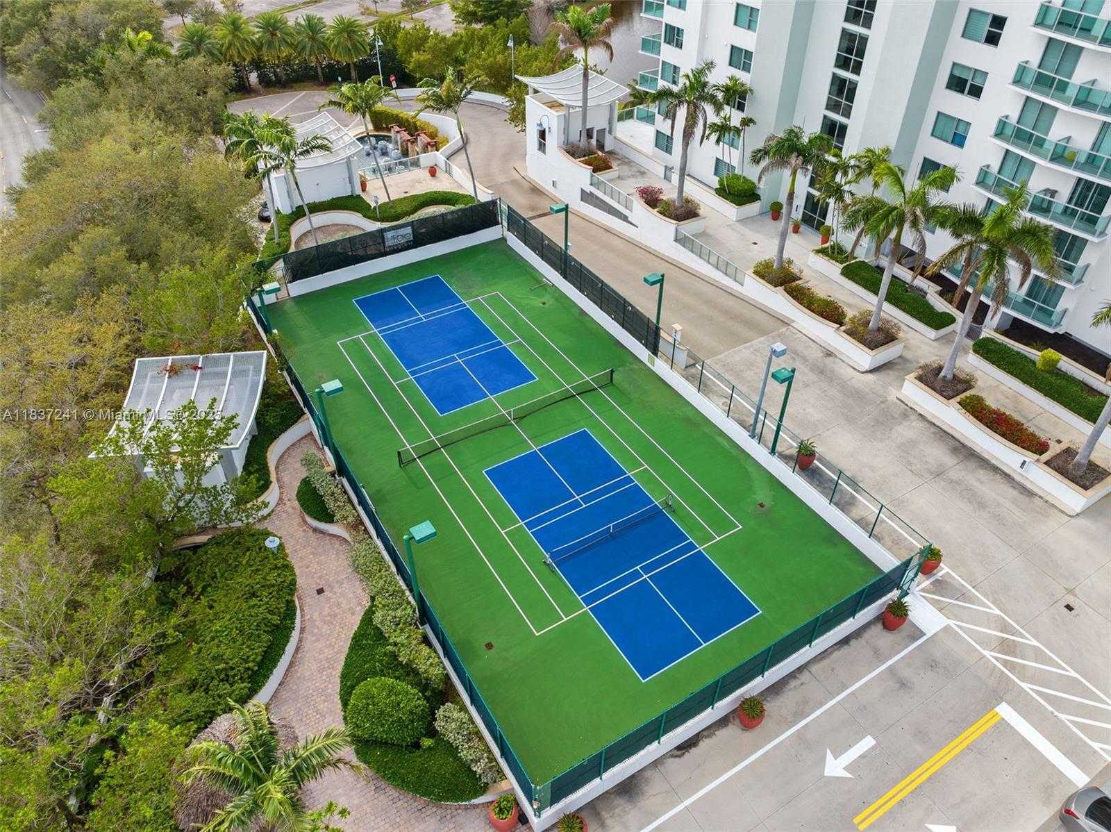 Small Image of 2681 NORTH FLAMINGO RD #2508S, Sunrise Number 28