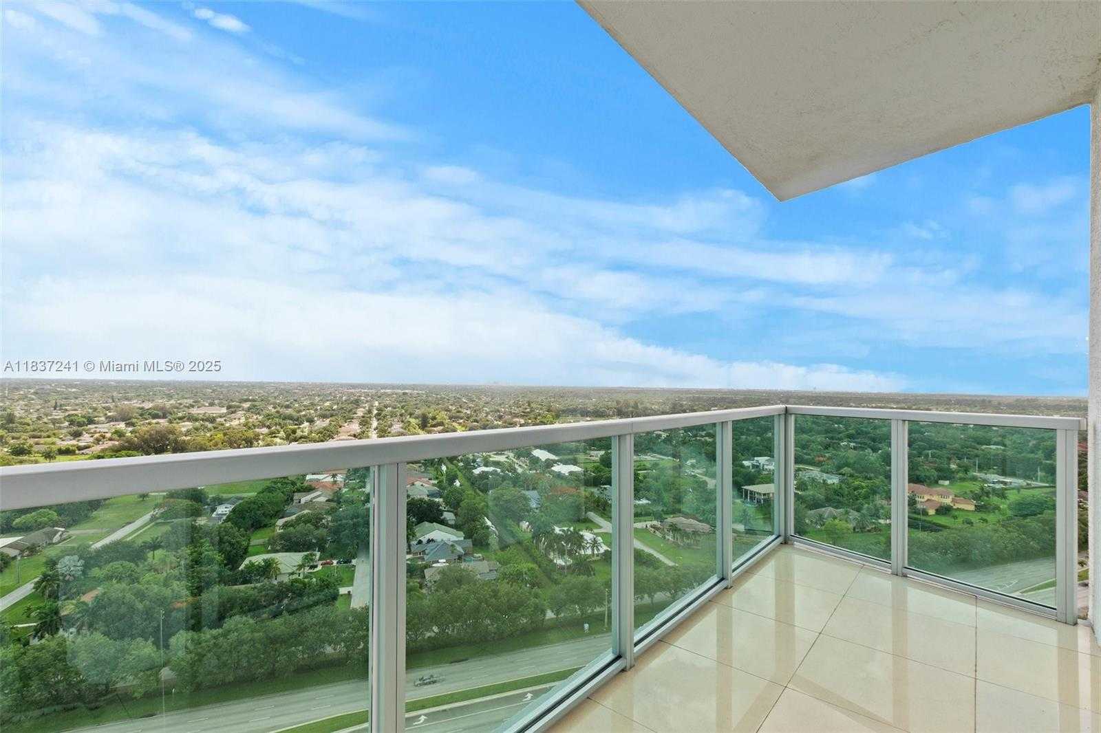 Small Image of 2681 NORTH FLAMINGO RD #2508S, Sunrise Number 3