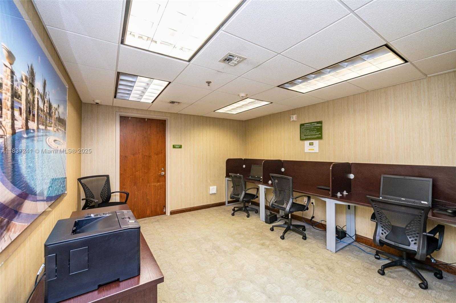 Small Image of 2681 NORTH FLAMINGO RD #2508S, Sunrise Number 33