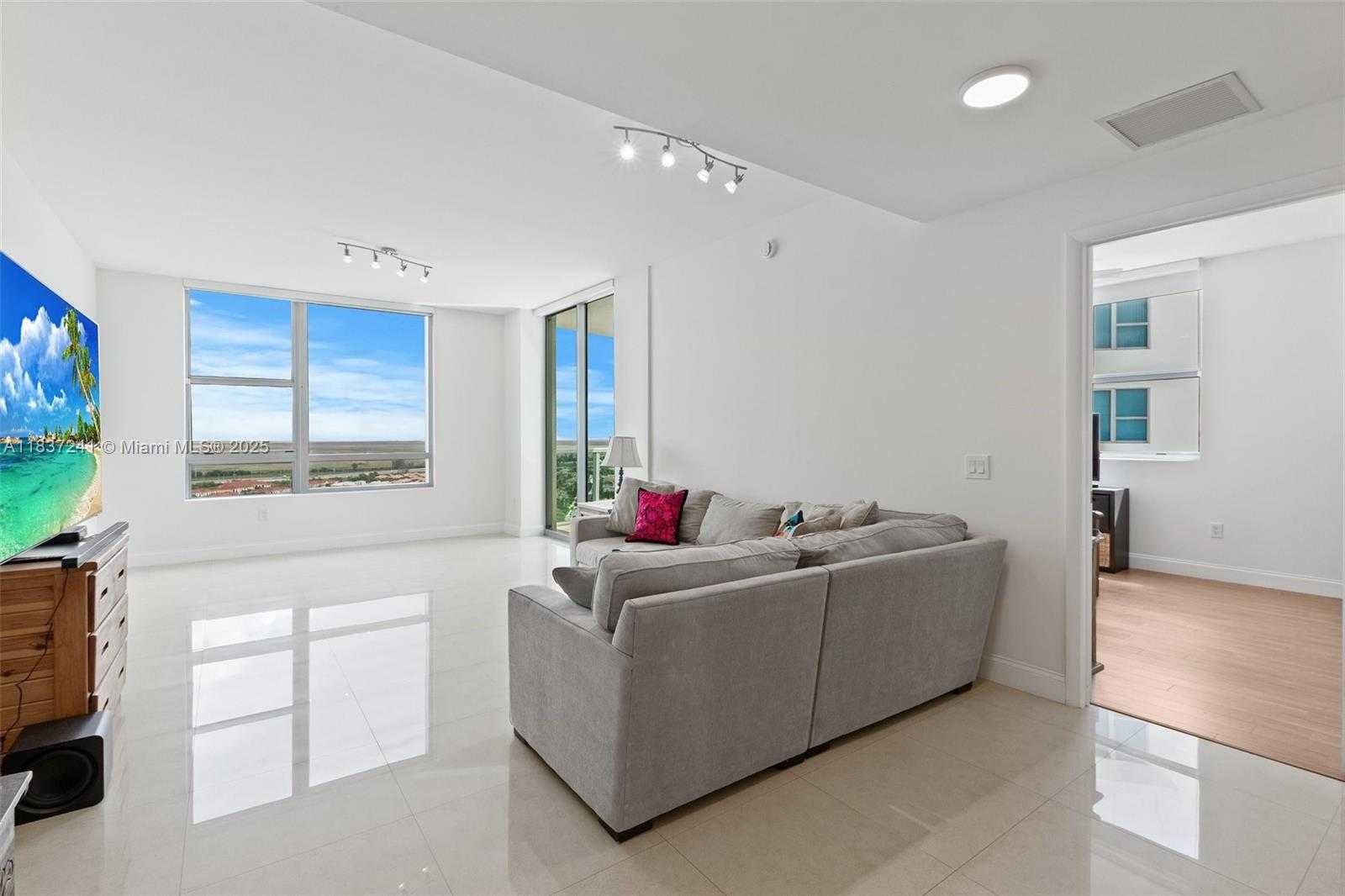 Small Image of 2681 NORTH FLAMINGO RD #2508S, Sunrise Number 5