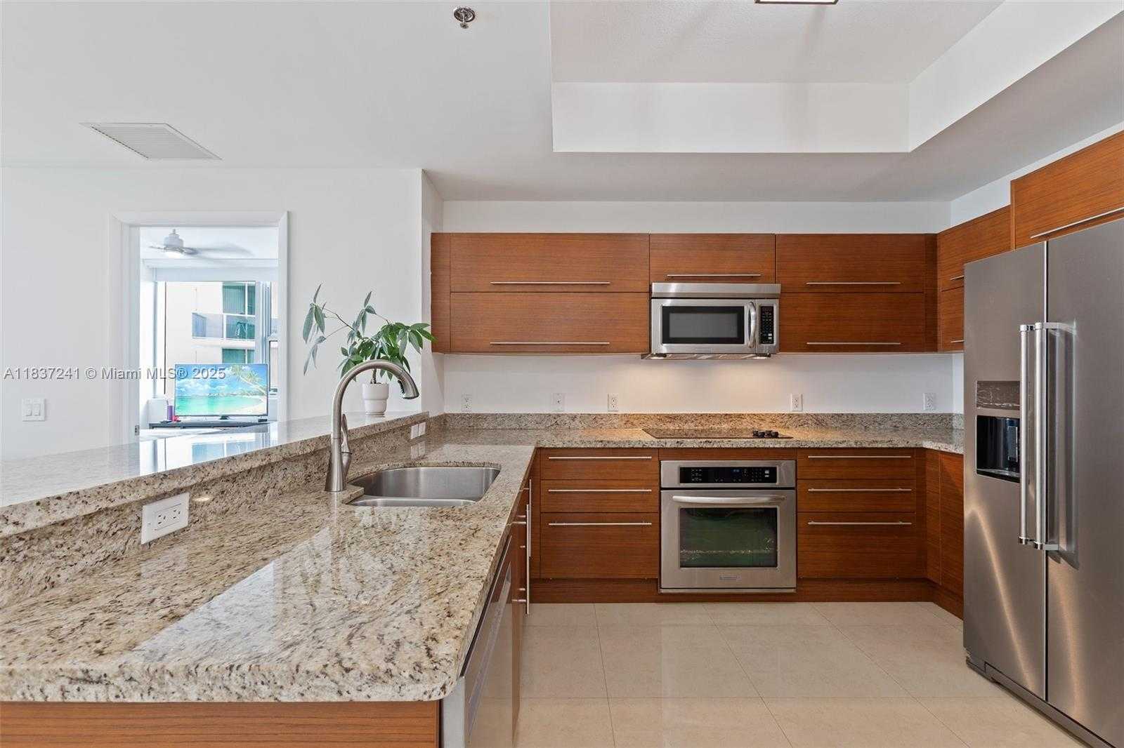 Small Image of 2681 NORTH FLAMINGO RD #2508S, Sunrise Number 7