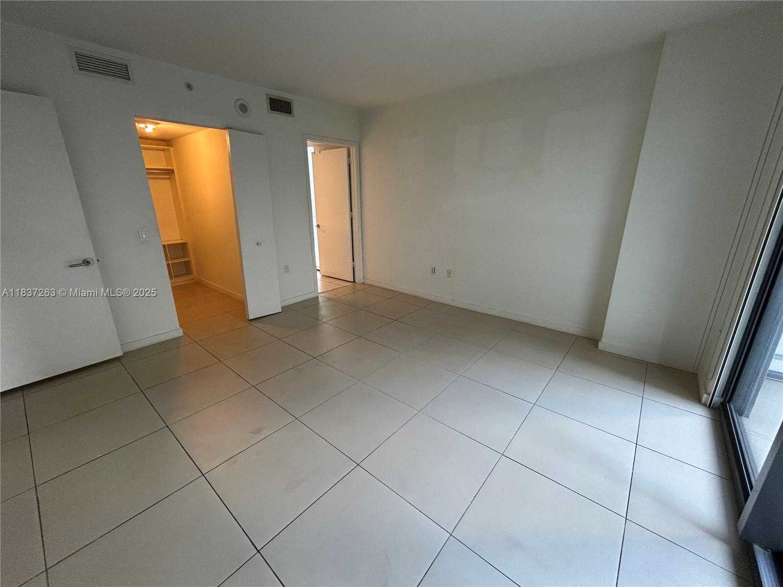 Small Image of 31 SOUTH EAST 6TH ST #407, Miami Number 7