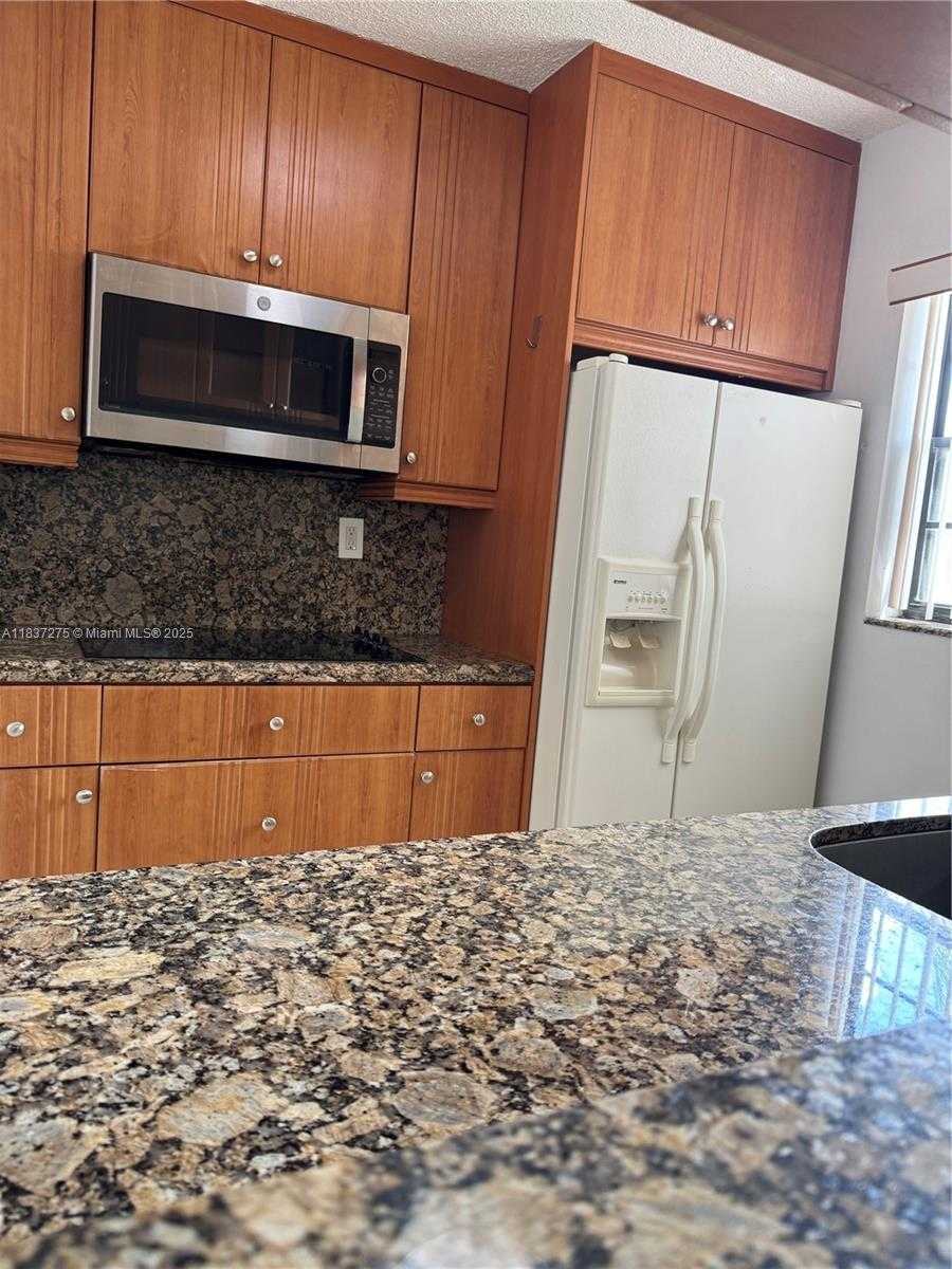 Small Image of 18240 MEDITERRANEAN BLVD #5-11, Hialeah Number 14