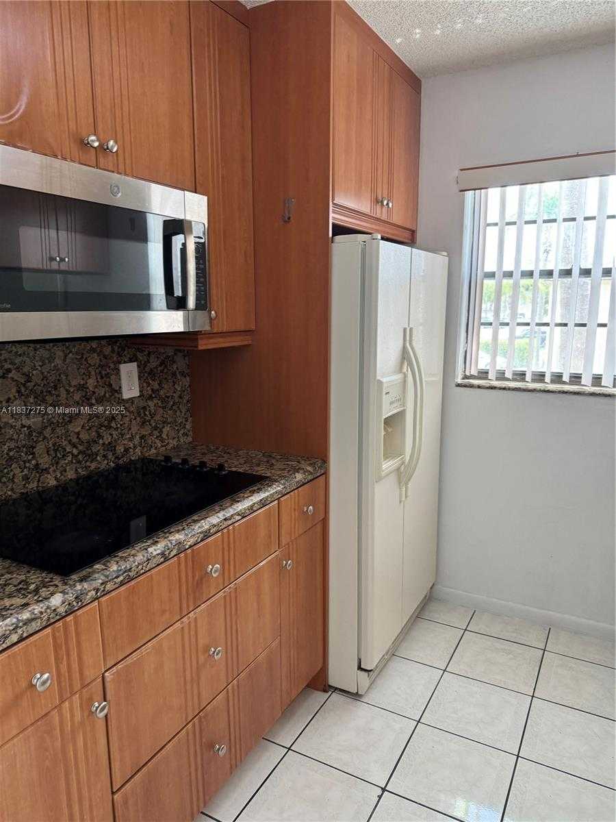 Small Image of 18240 MEDITERRANEAN BLVD #5-11, Hialeah Number 15