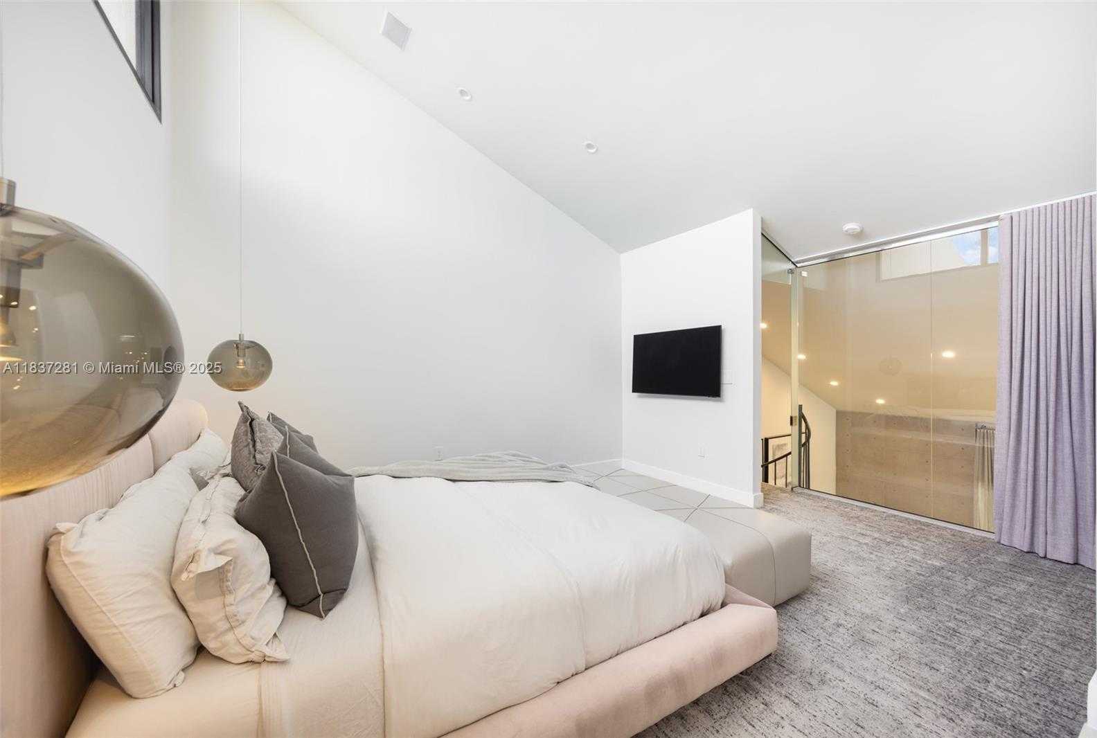 Small Image of 7045 SOUTH WEST 67TH AVE #40, South Miami Number 16