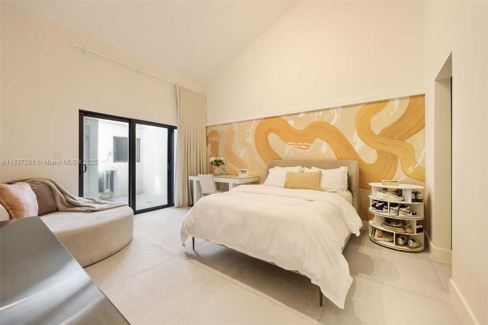 Small Image of 7045 SOUTH WEST 67TH AVE #40, South Miami Number 21