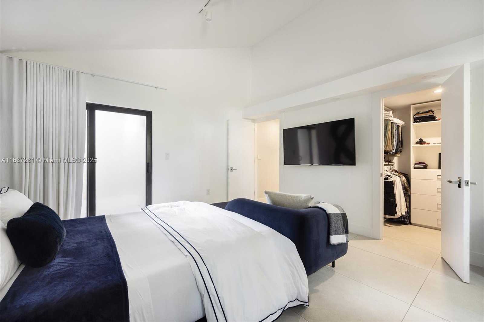 Small Image of 7045 SOUTH WEST 67TH AVE #40, South Miami Number 27