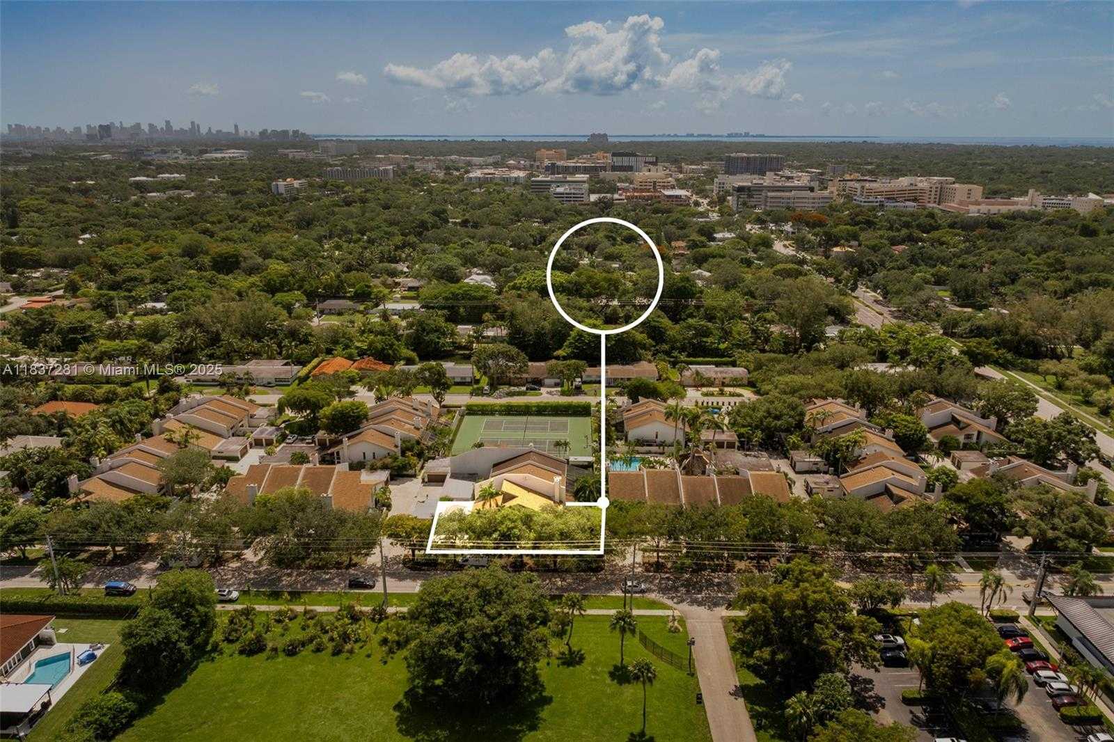 Small Image of 7045 SOUTH WEST 67TH AVE #40, South Miami Number 39