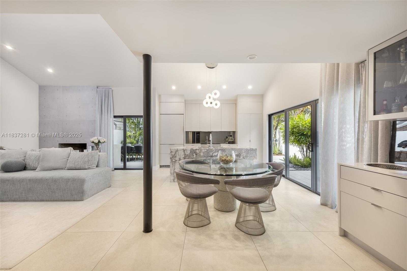 Small Image of 7045 SOUTH WEST 67TH AVE #40, South Miami Number 4