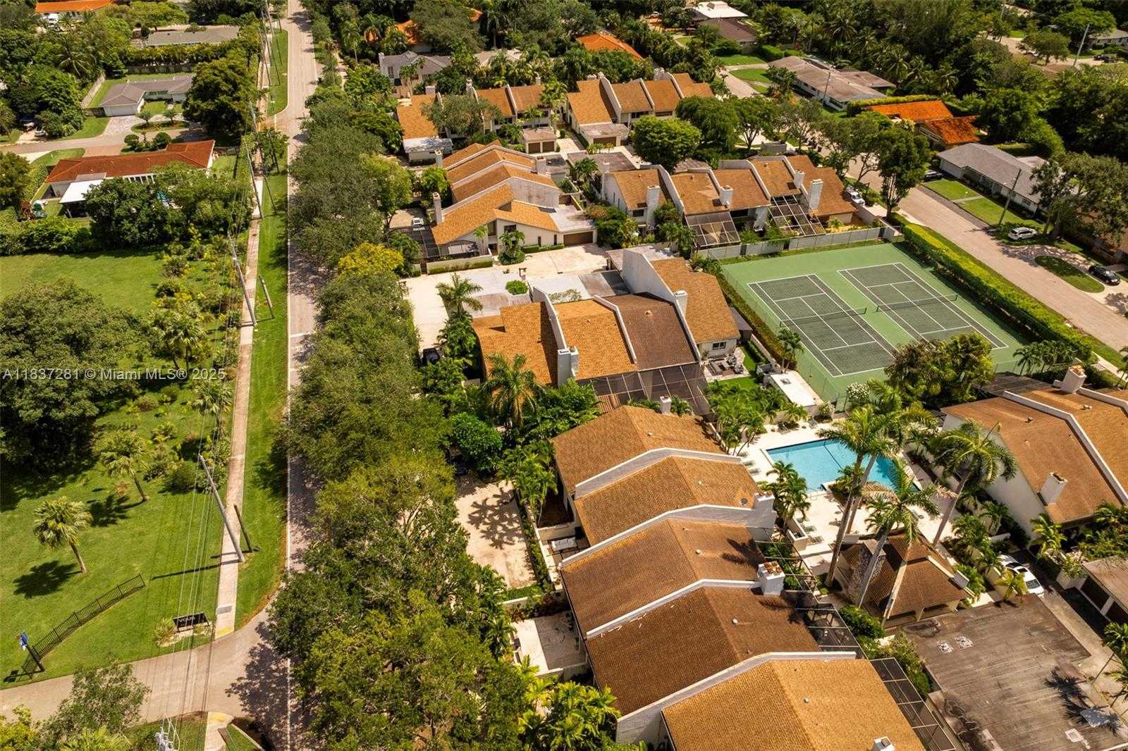 Small Image of 7045 SOUTH WEST 67TH AVE #40, South Miami Number 41