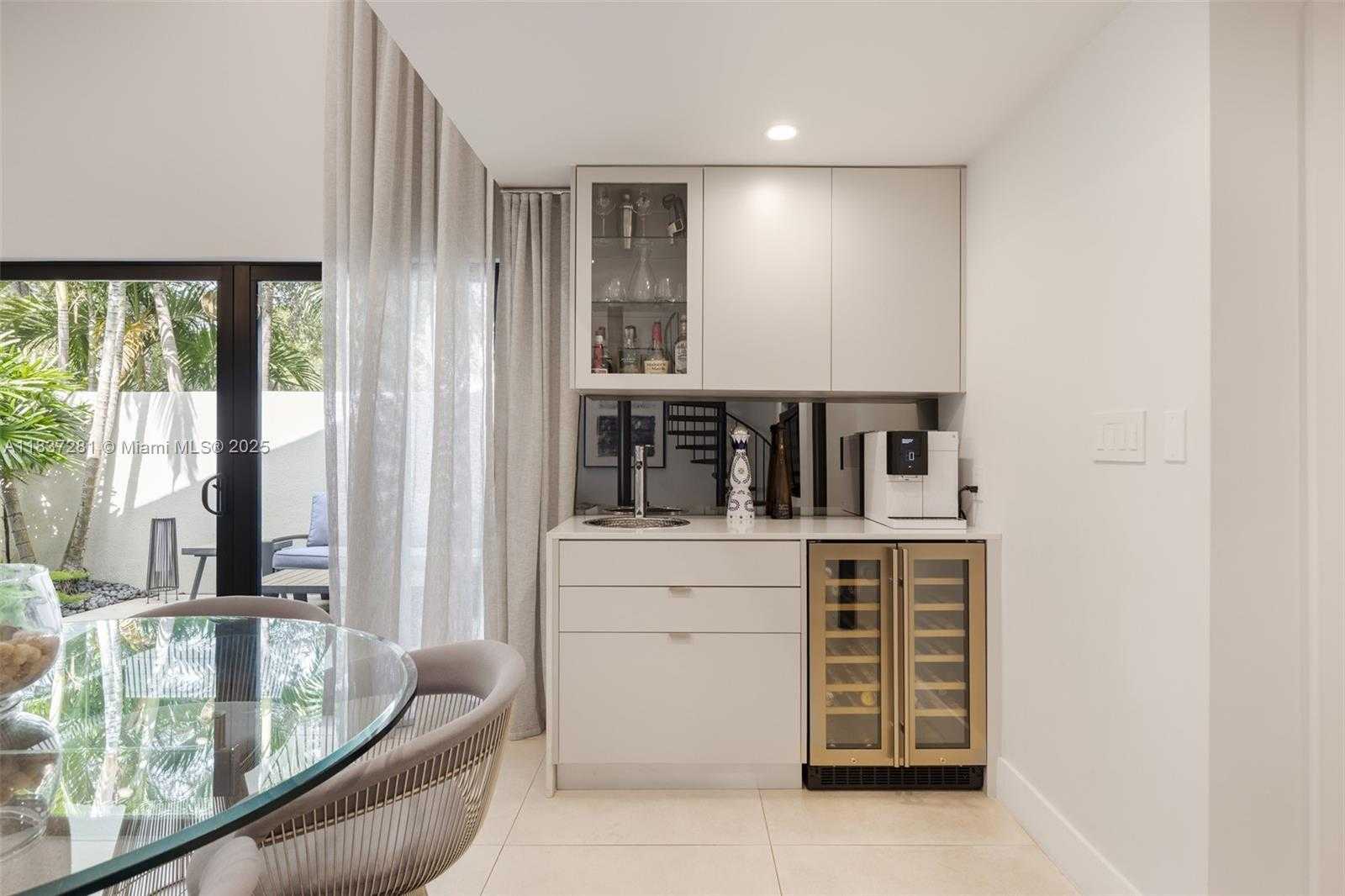 Small Image of 7045 SOUTH WEST 67TH AVE #40, South Miami Number 6