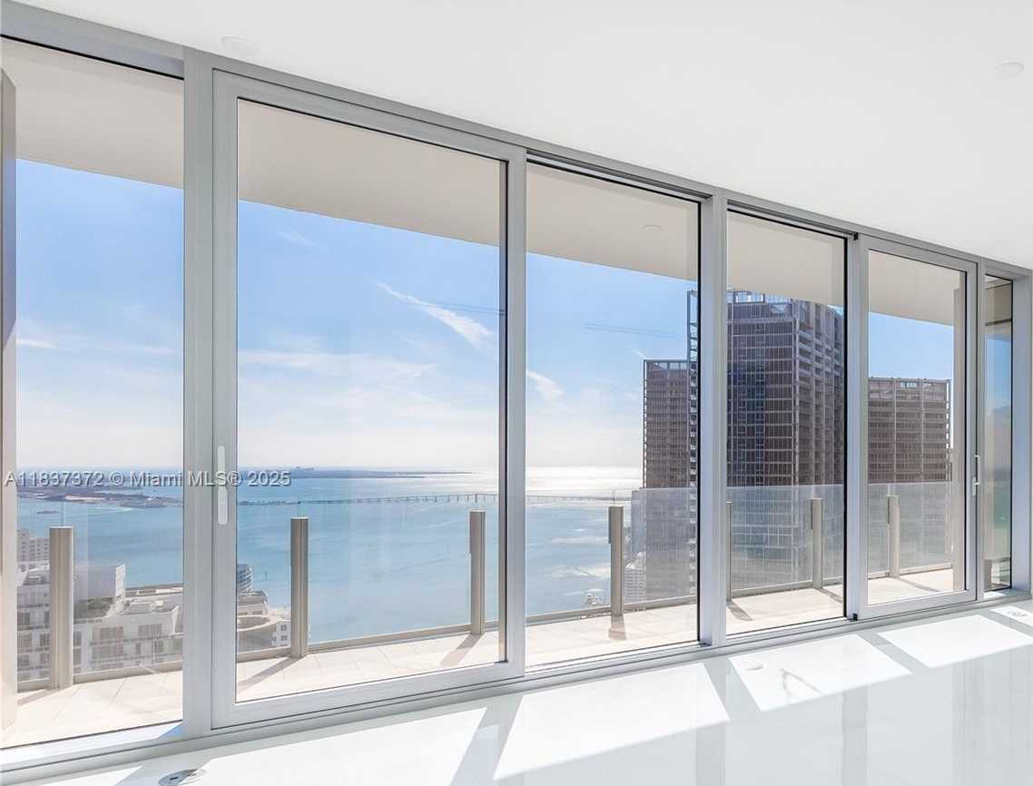 Small Image of 300 BISCAYNE BLVD WAY #4401, Miami Number 10