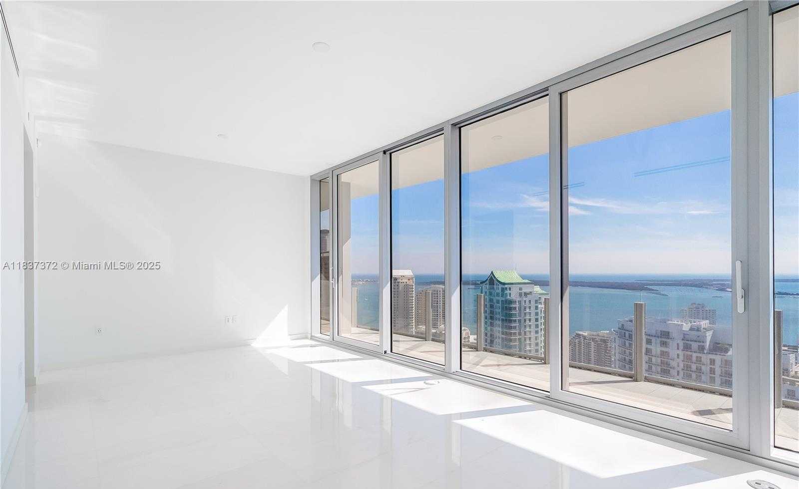 Small Image of 300 BISCAYNE BLVD WAY #4401, Miami Number 11
