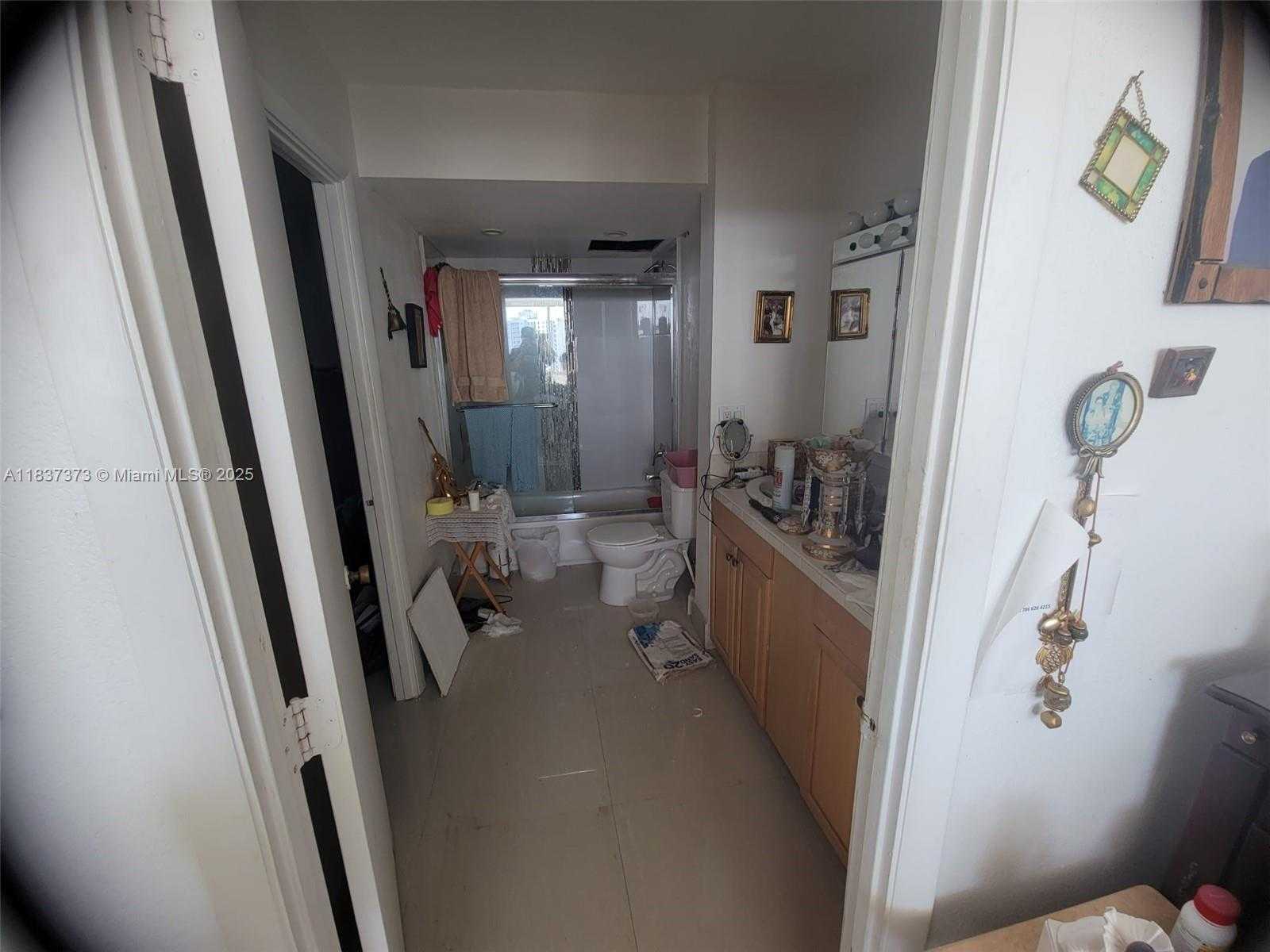 Small Image of 7135 COLLINS AVE #1035, Miami Beach Number 6