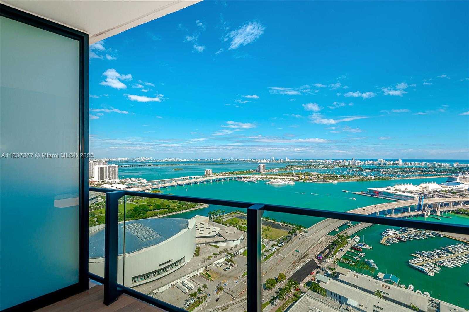 Small Image of 398 NORTH EAST 5TH ST #3711, Miami Number 29