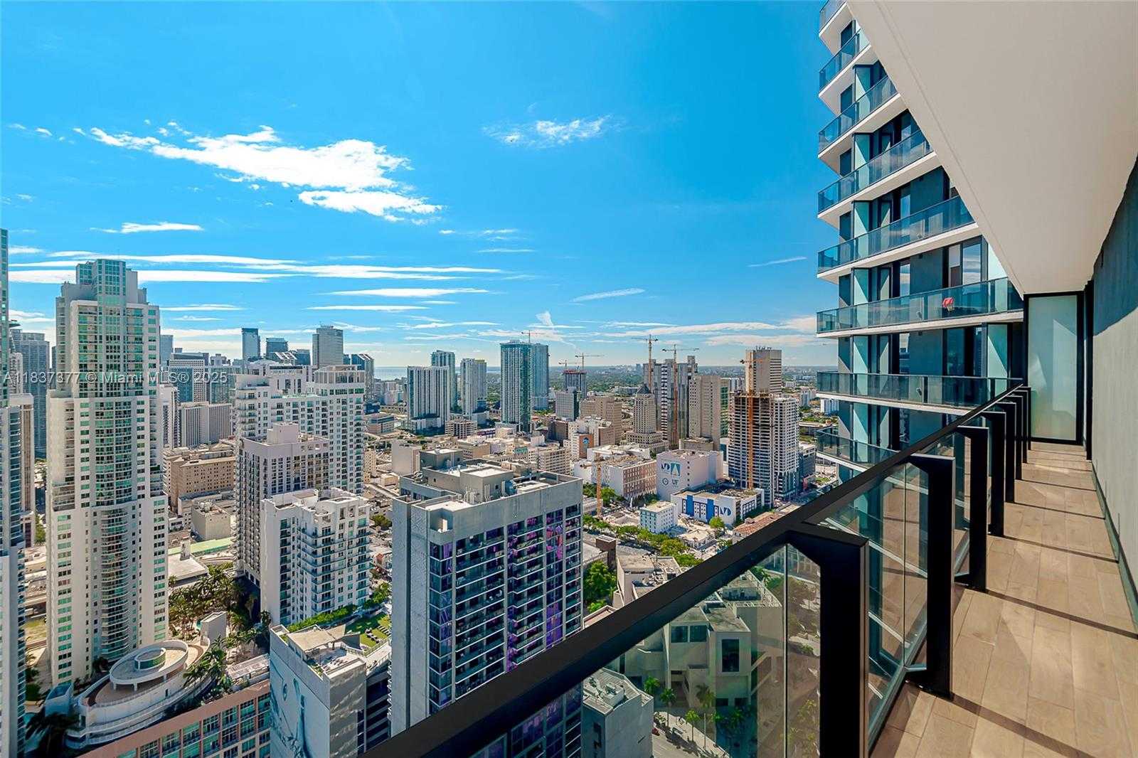 Small Image of 398 NORTH EAST 5TH ST #3711, Miami Number 31