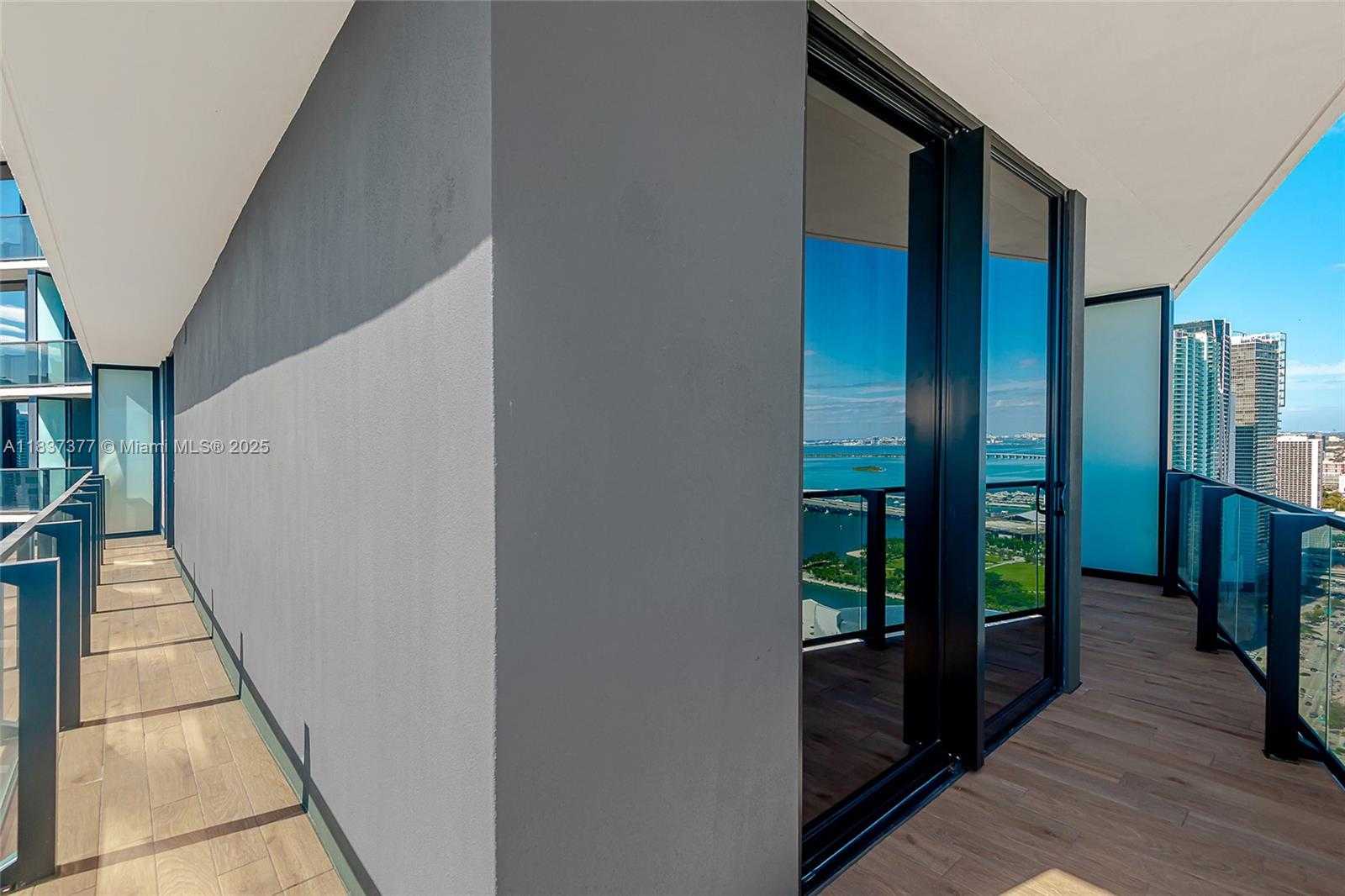 Small Image of 398 NORTH EAST 5TH ST #3711, Miami Number 34