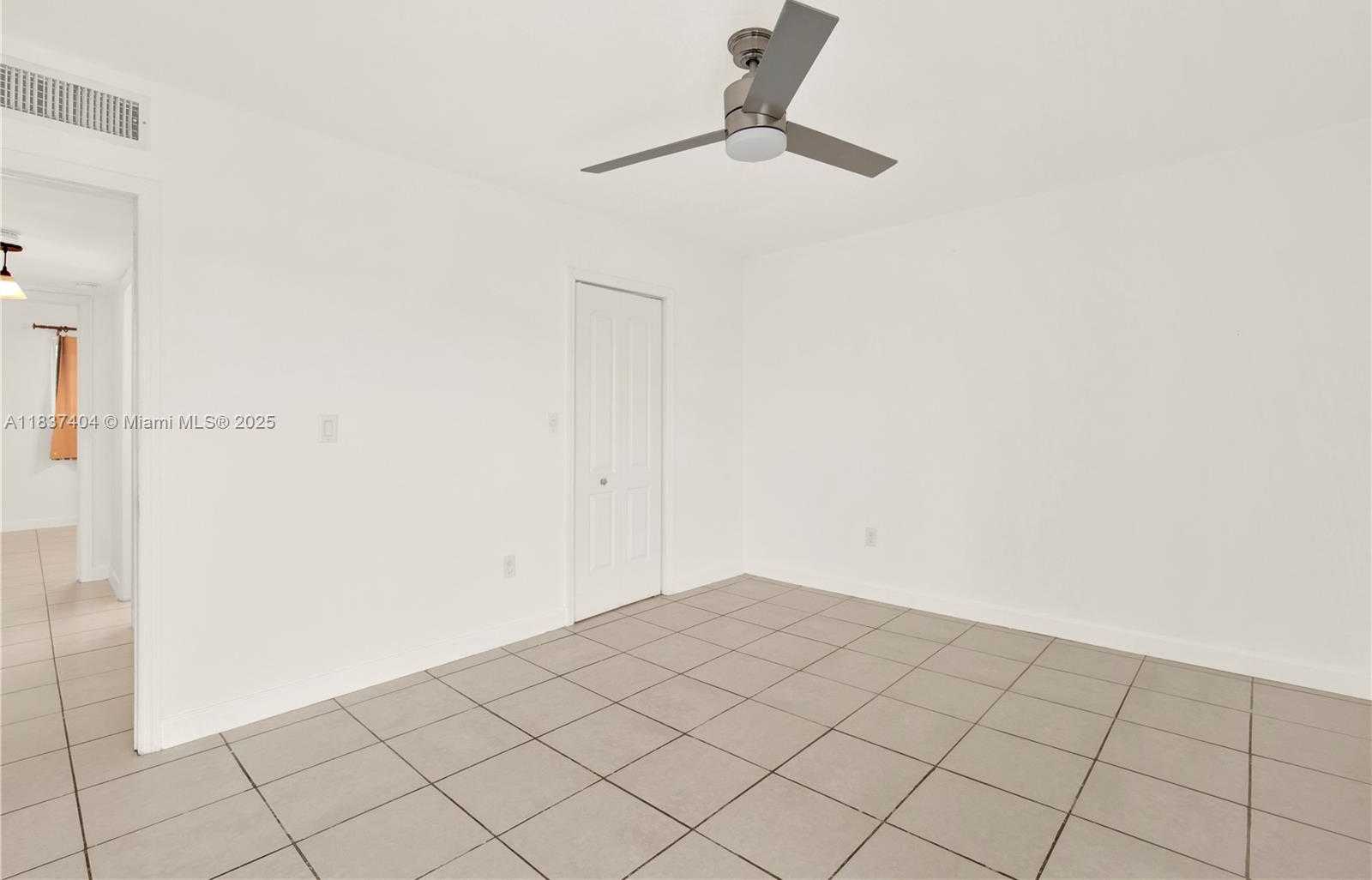 Small Image of 1990 WEST 56TH ST #1407, Hialeah Number 12