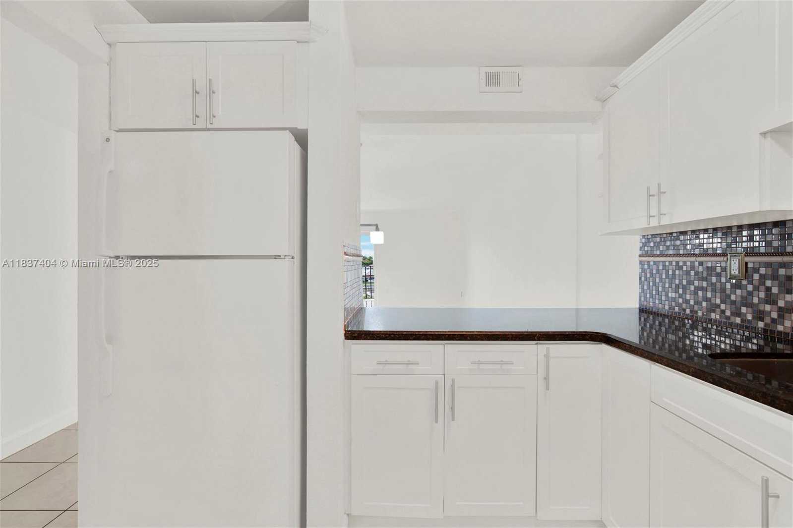 Small Image of 1990 WEST 56TH ST #1407, Hialeah Number 6