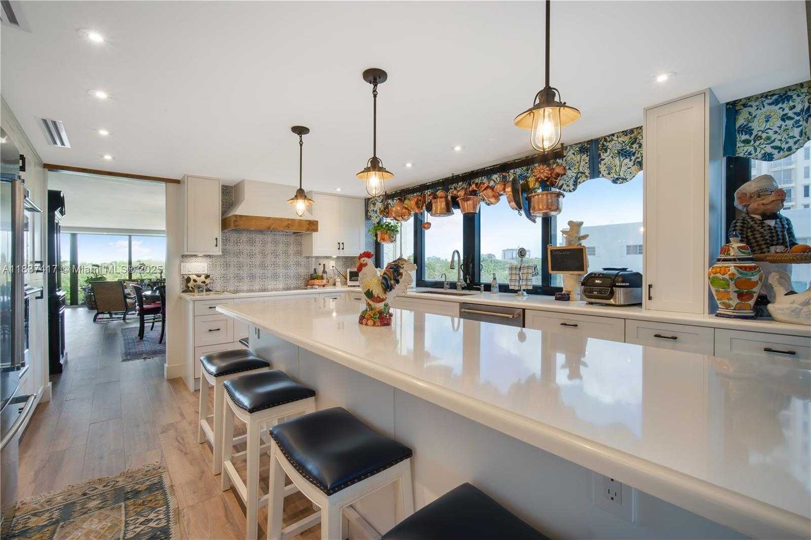 Small Image of 700 CORAL WAY #4, Coral Gables Number 12
