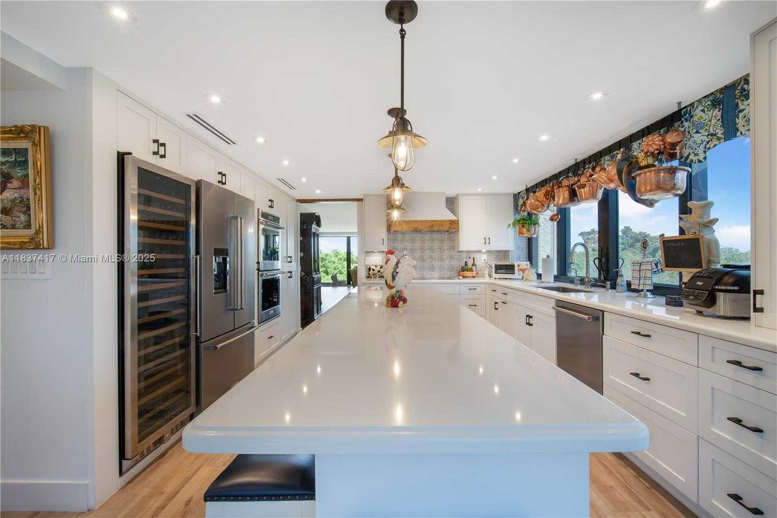 Small Image of 700 CORAL WAY #4, Coral Gables Number 13