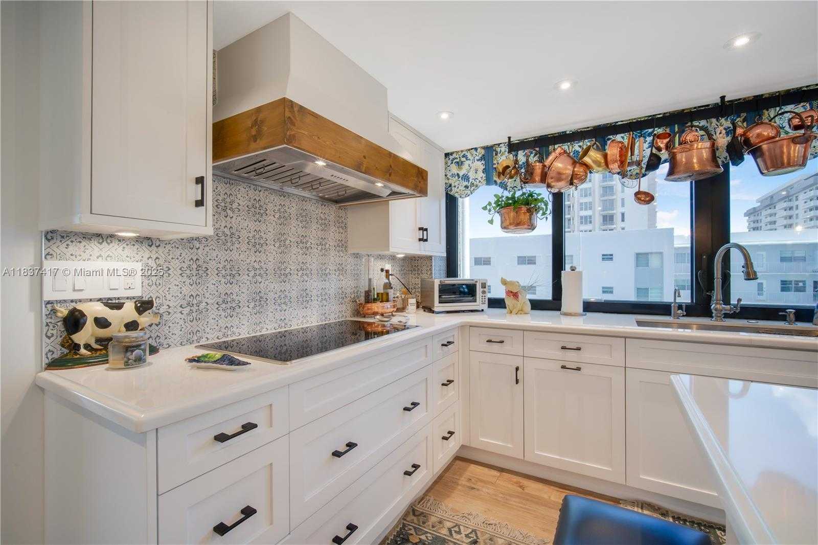 Small Image of 700 CORAL WAY #4, Coral Gables Number 14