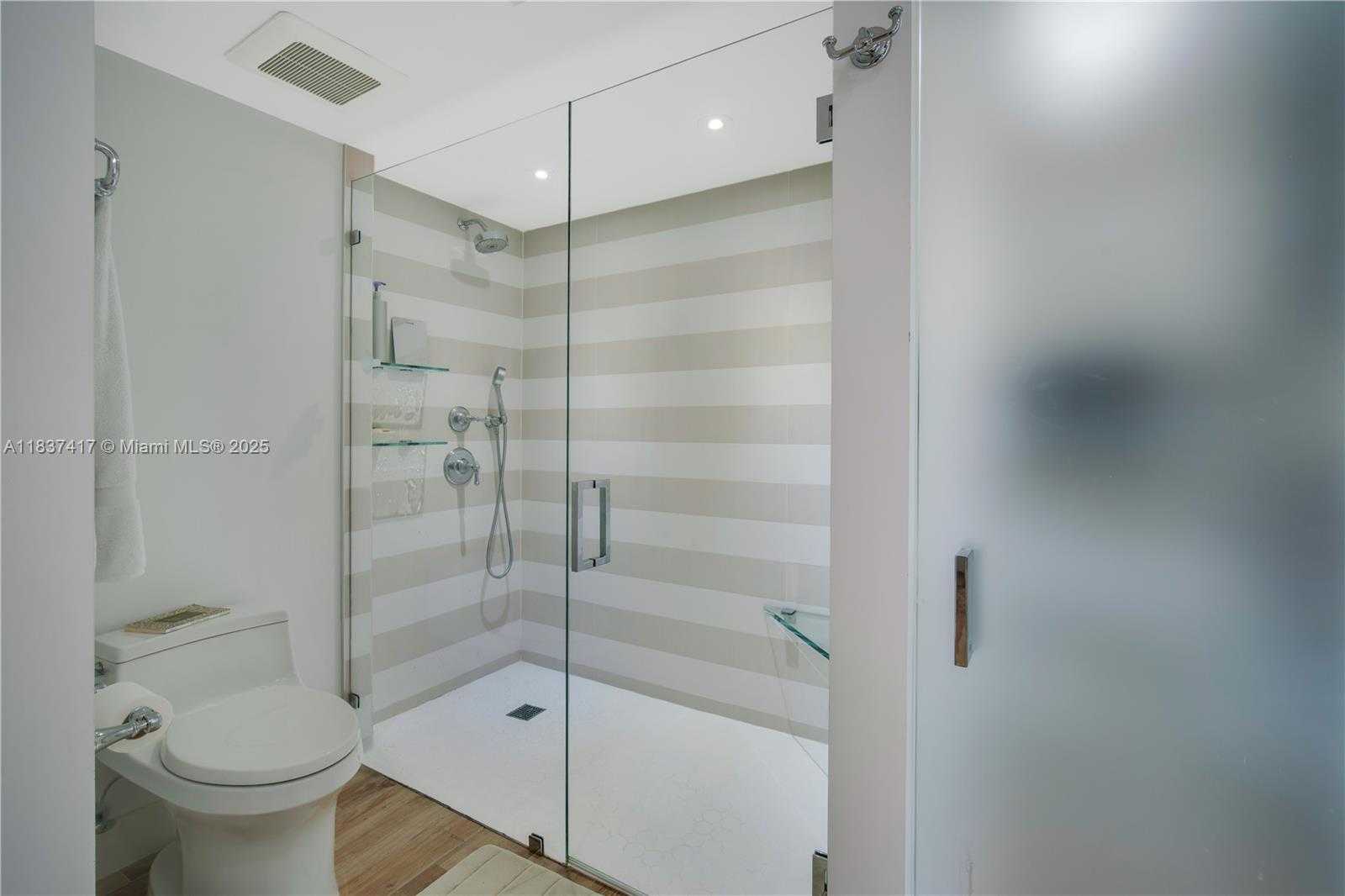 Small Image of 700 CORAL WAY #4, Coral Gables Number 26