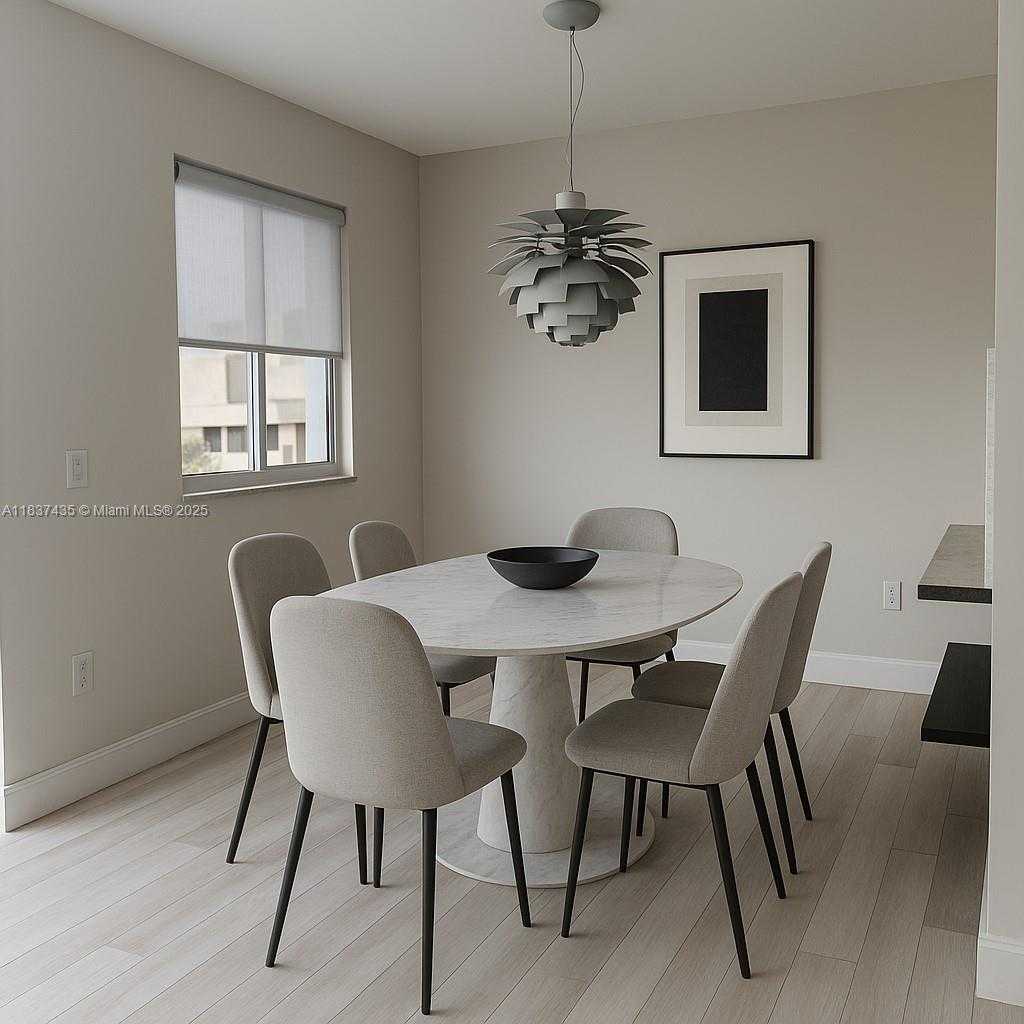 Small Image of 50 OCEAN LANE DR #404, Key Biscayne Number 3