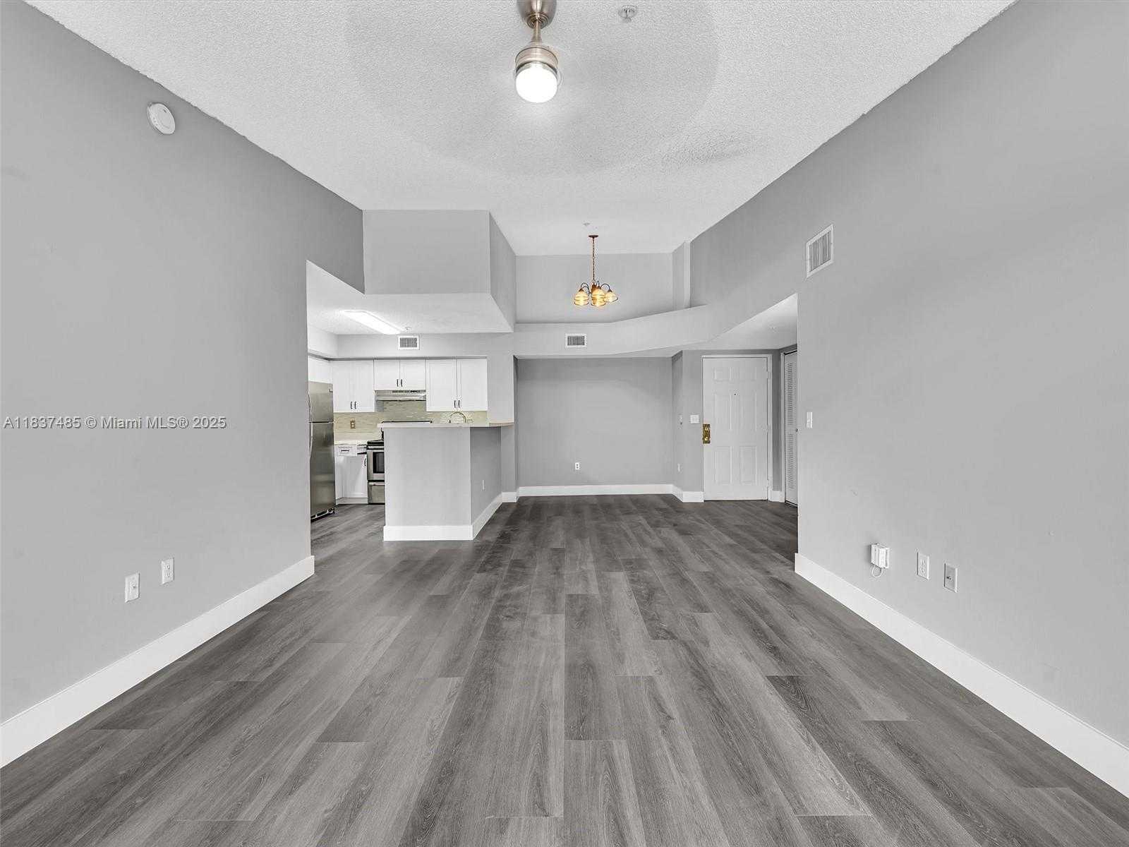 Small Image of 2071 RENAISSANCE BLVD #303, Miramar Number 10