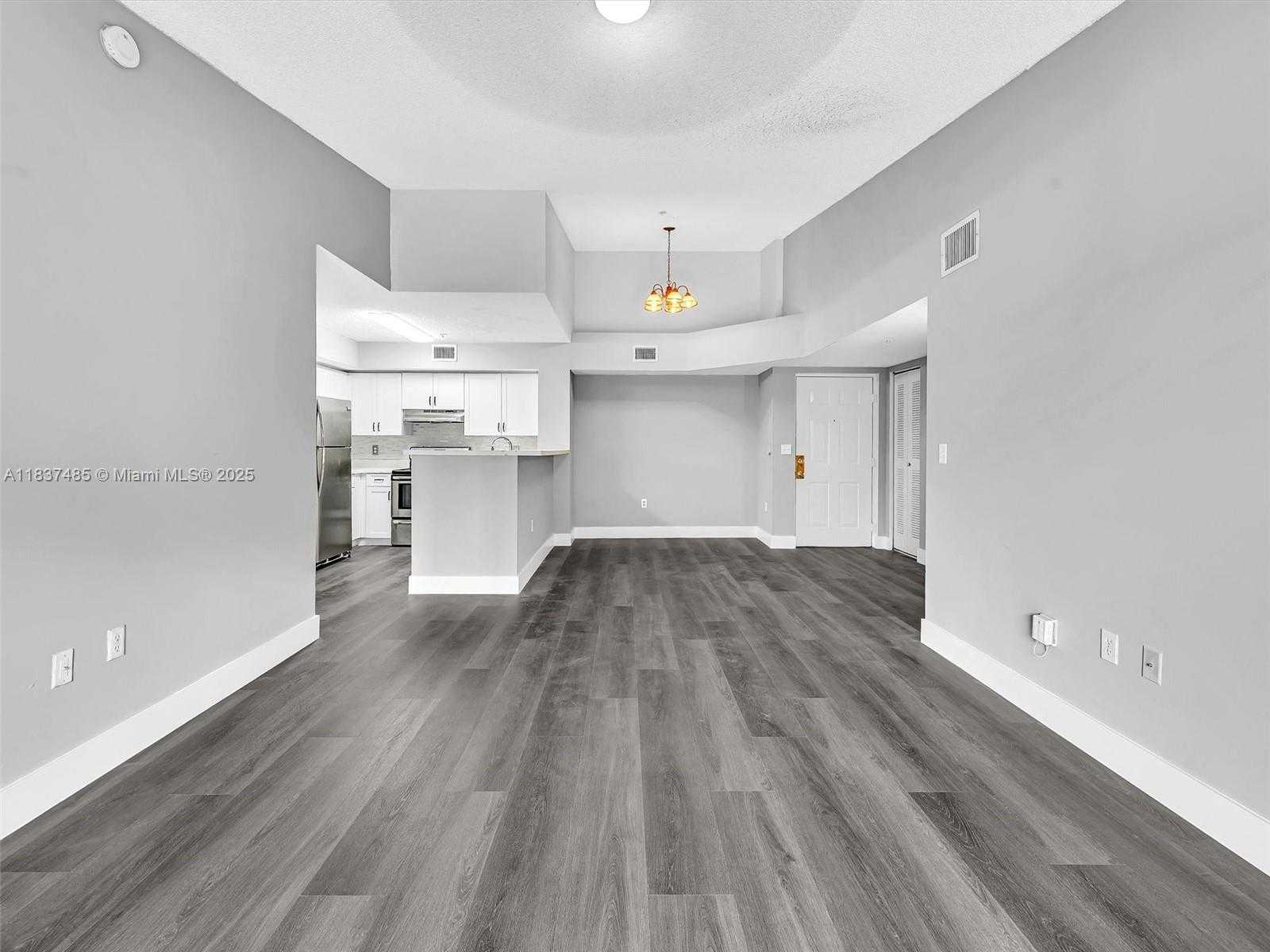 Small Image of 2071 RENAISSANCE BLVD #303, Miramar Number 12