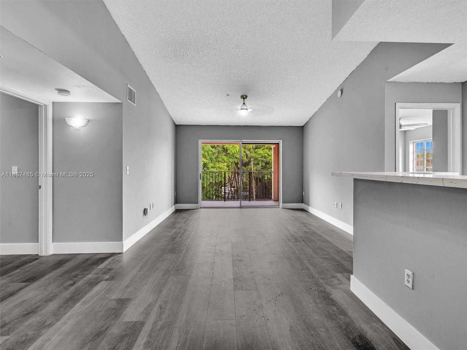 Small Image of 2071 RENAISSANCE BLVD #303, Miramar Number 14