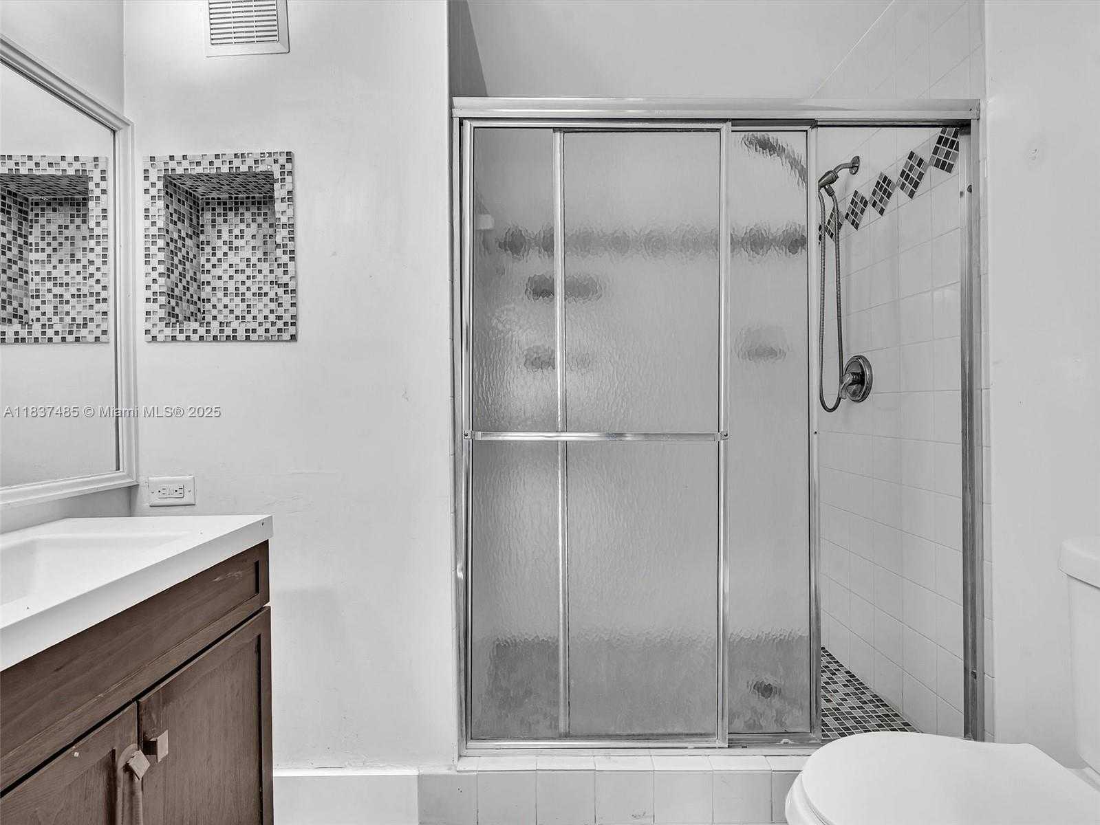Small Image of 2071 RENAISSANCE BLVD #303, Miramar Number 19